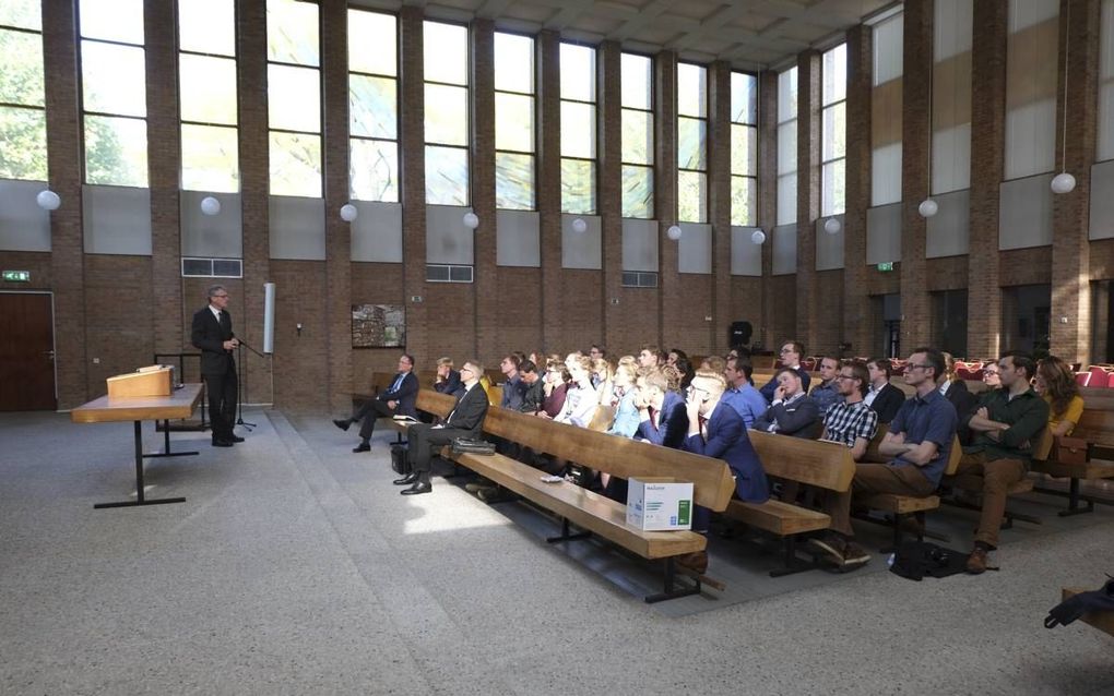 Prof. Paul sprak zaterdag in Utrecht op de najaarsvergadering van de reformatorische studentenvereniging Solidamentum. beeld RD