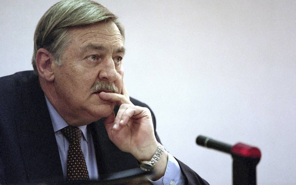 Pik Botha als minister van Buitenlandse Zaken in oktober 1997. beeld AFP, Odd Andersen