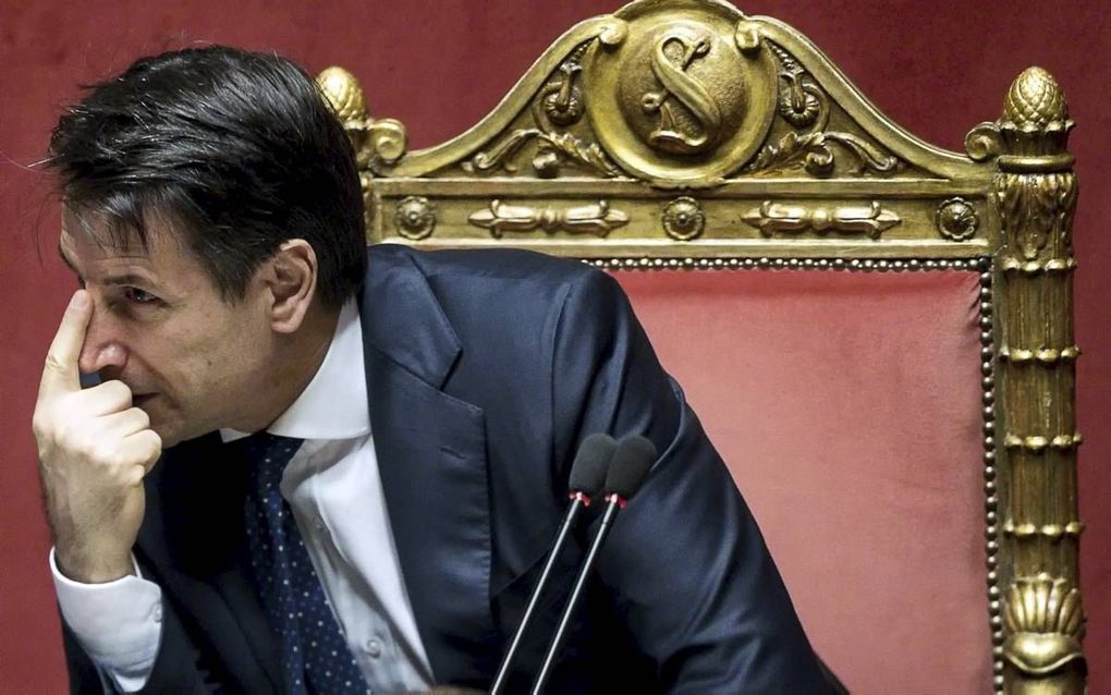 De Italiaanse premier Giuseppe Conte. beeld EPA, Angelo Carconi