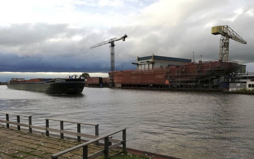 De scheepswerf van Barkmeijer Shipyards aan het Prinses Margrietkanaal in het Friese Stroobos. Het bedrijf is dinsdag failliet verklaard, terwijl het een goed gevulde orderportefeuille had. beeld FD, Peter Halbersma