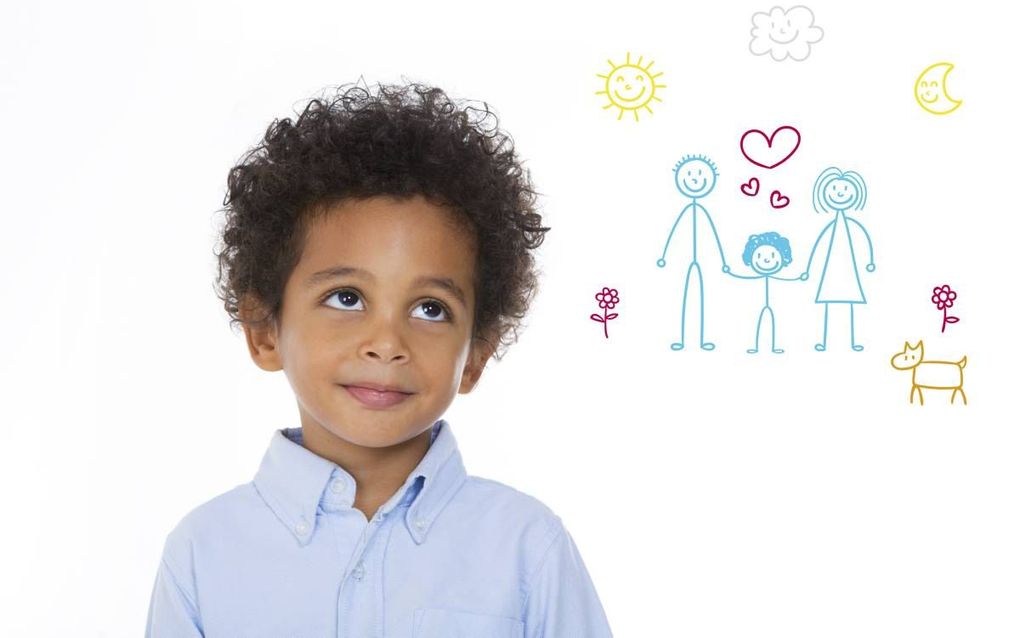 Ieder kind heeft het recht om in een liefdevol gezin op te groeien. beeld iStock