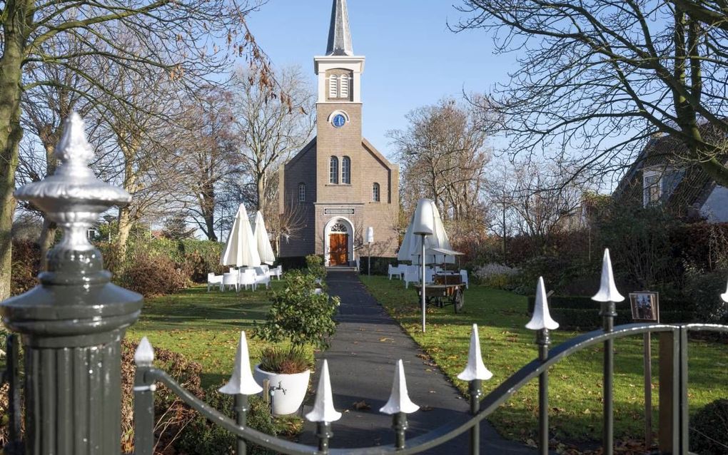 De hervormde kerk  doet nu dienst als locatie voor partijen. beeld Sjaak Verboom