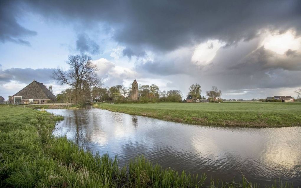 Kerk Reduzum investeert in planten, bermen en slootwallen