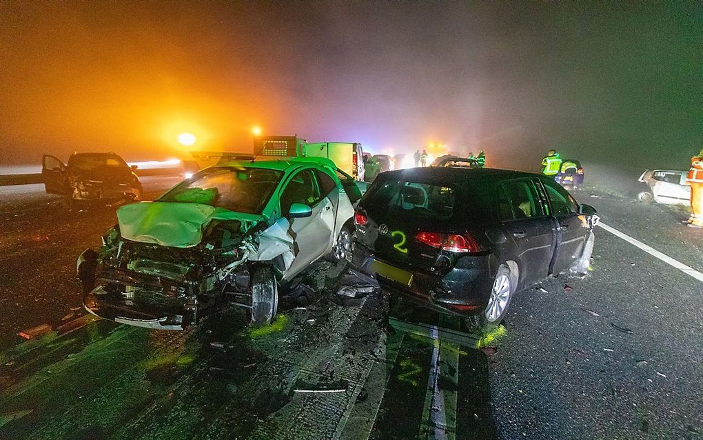 Kettingbotsing op de A32 bij Akkrum. beeld ANP