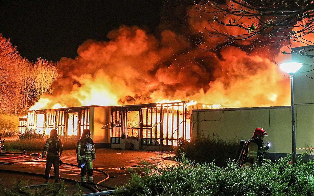 Het pand van basisschool De Triangel in Lelystad wordt als verloren beschouwd. beeld ANP