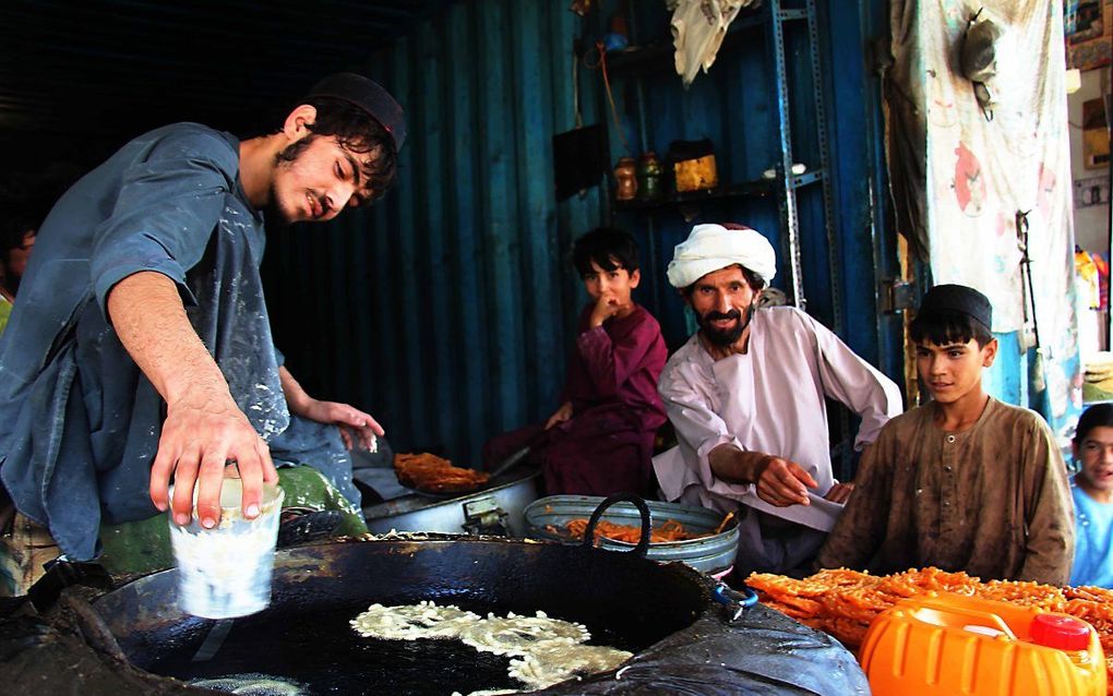 Inwoners van Kandahar vieren het einde van de ramadan. beeld EPA