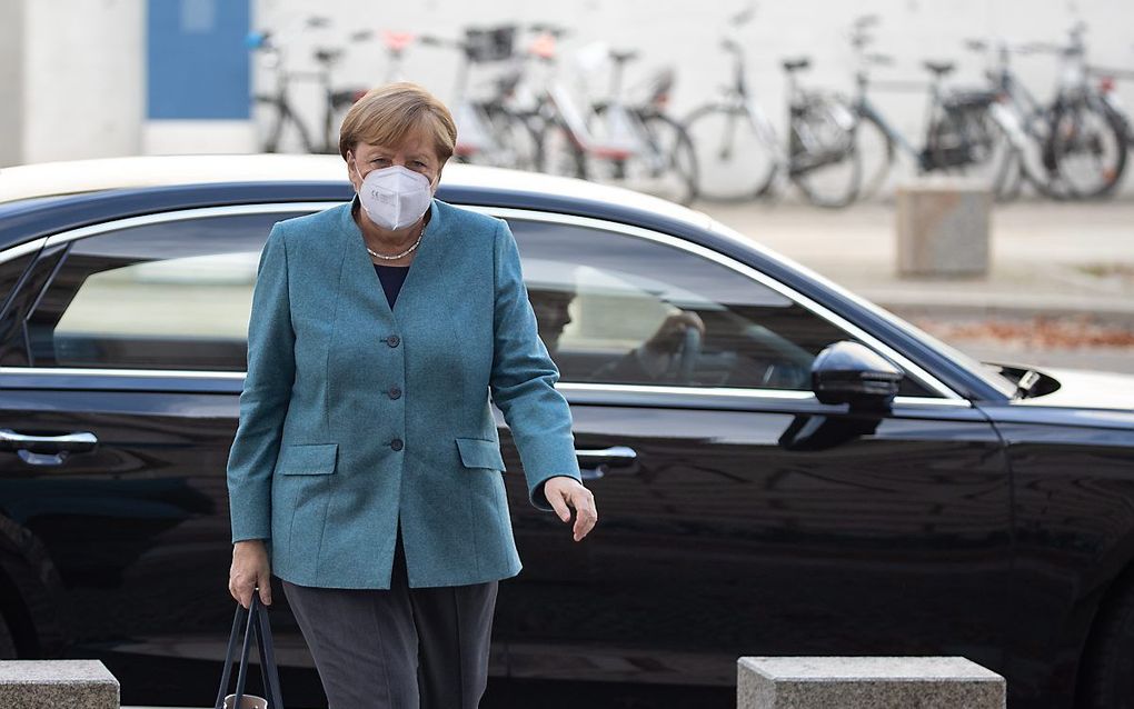 De Duitse bondskanselier Angela Merkel maakt woensdag een pakket aan extra beperkingen bekend in de strijd tegen het coronavirus. beeld EPA