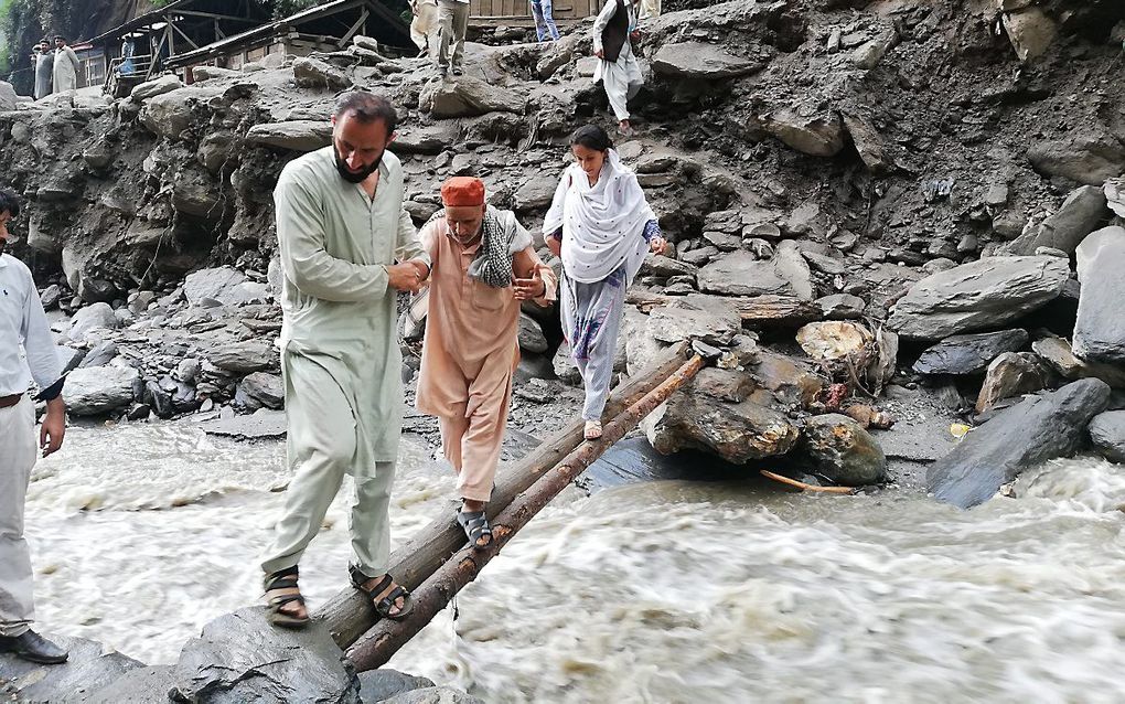 De gevolgen van stortregens in de Pakistaanse regio Kasjmir. beeld EPA