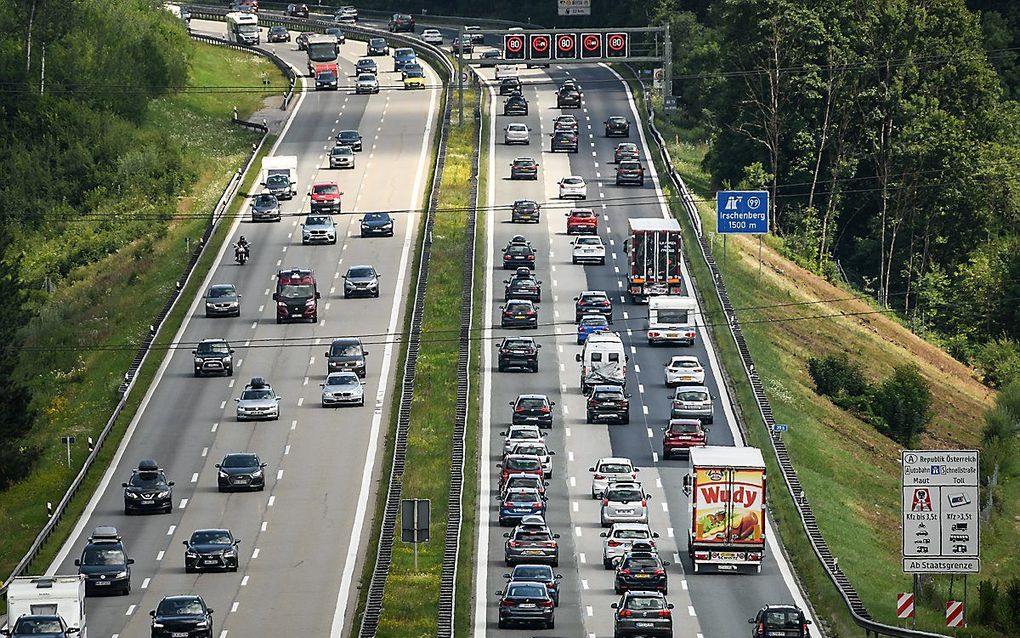 De A8 ten zuiden van München. beeld EPA