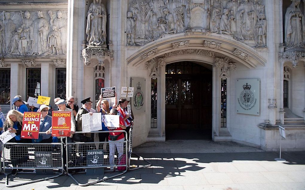 Het Britse hooggerechtshof buigt zich dezer dagen over de vraag of de schorsing van het parlement door premier Johnson rechtmatig is. beeld EPA