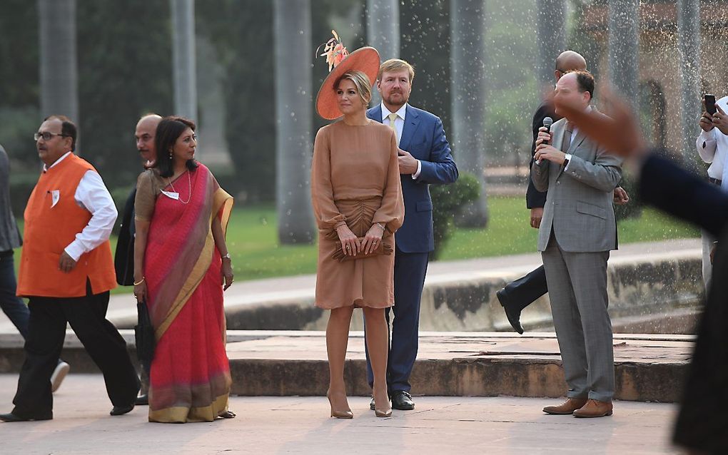 Bij het historische mausoleum van Safdarjung. beeld AFP