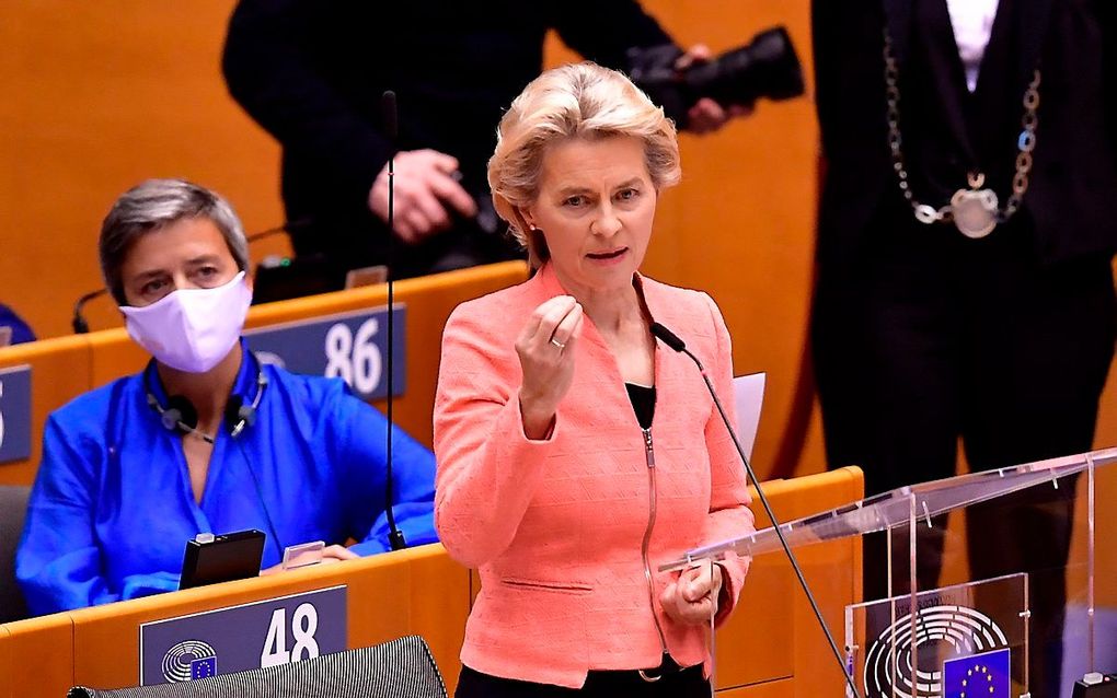 Ursula Von der Leyen, woensdag tijdens haar rede in het Europees Parlement. beeld AFP, John Thys