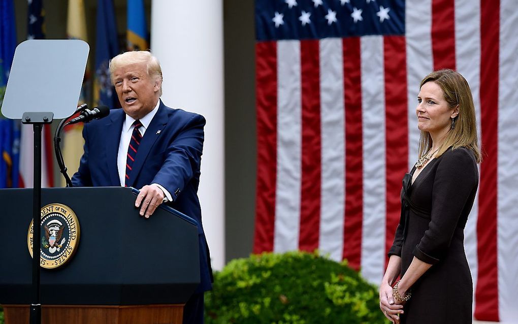 President Trump stelde Amy C. Barrett voor als kandidaat voor het hooggerechtshof. beeld Olivier DOULIERY / AFP