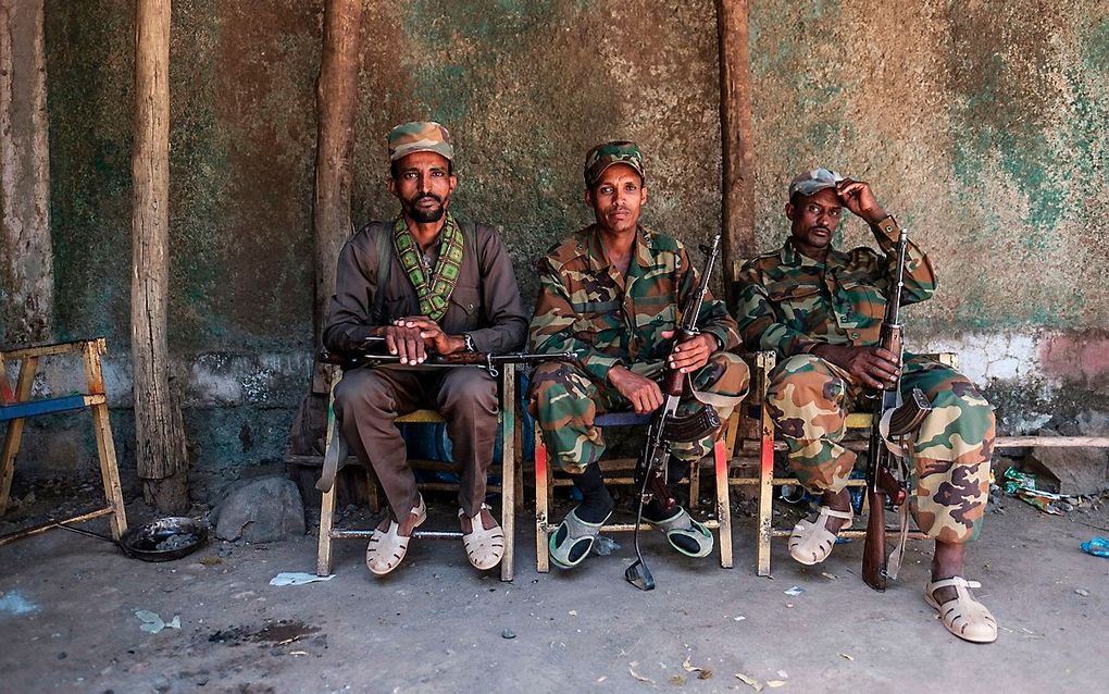 Strijders van een Amharamilitie in Dansha, Ethiopië, woensdag. beeld AFP, Eduardo Soteras