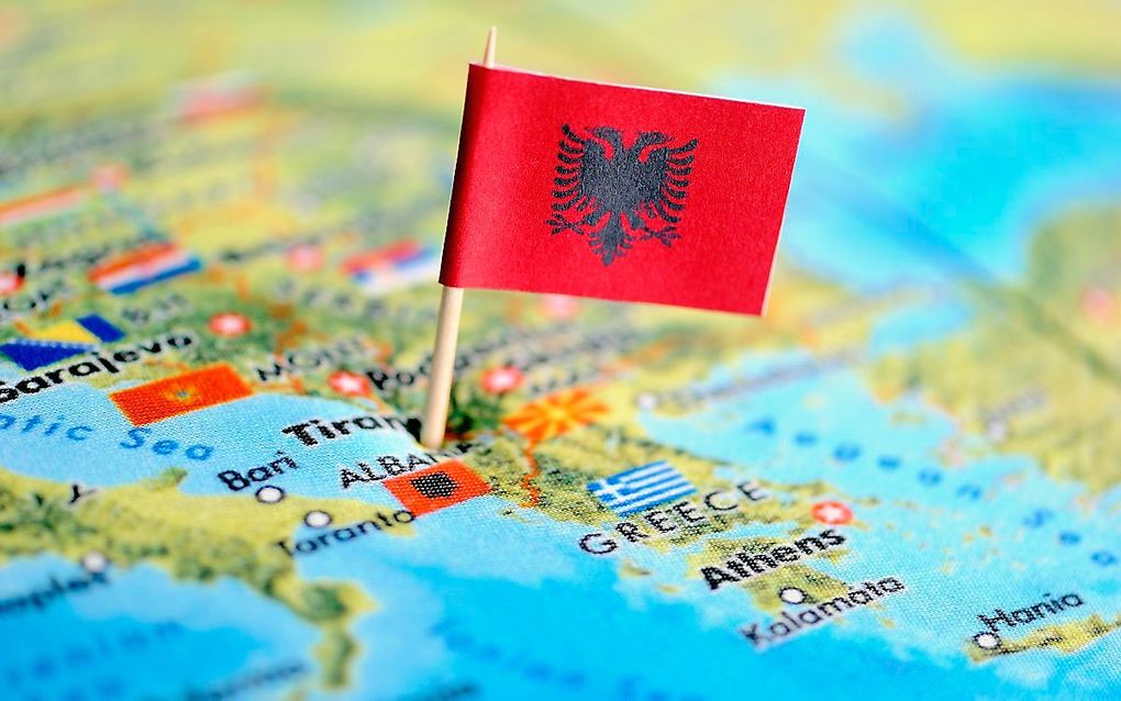 De vlag van Albanië. beeld ANP