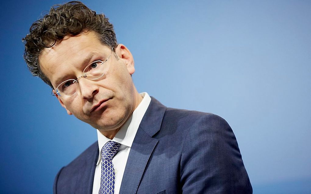 Dijsselbloem gooit de handdoek in de ring. beeld ANP