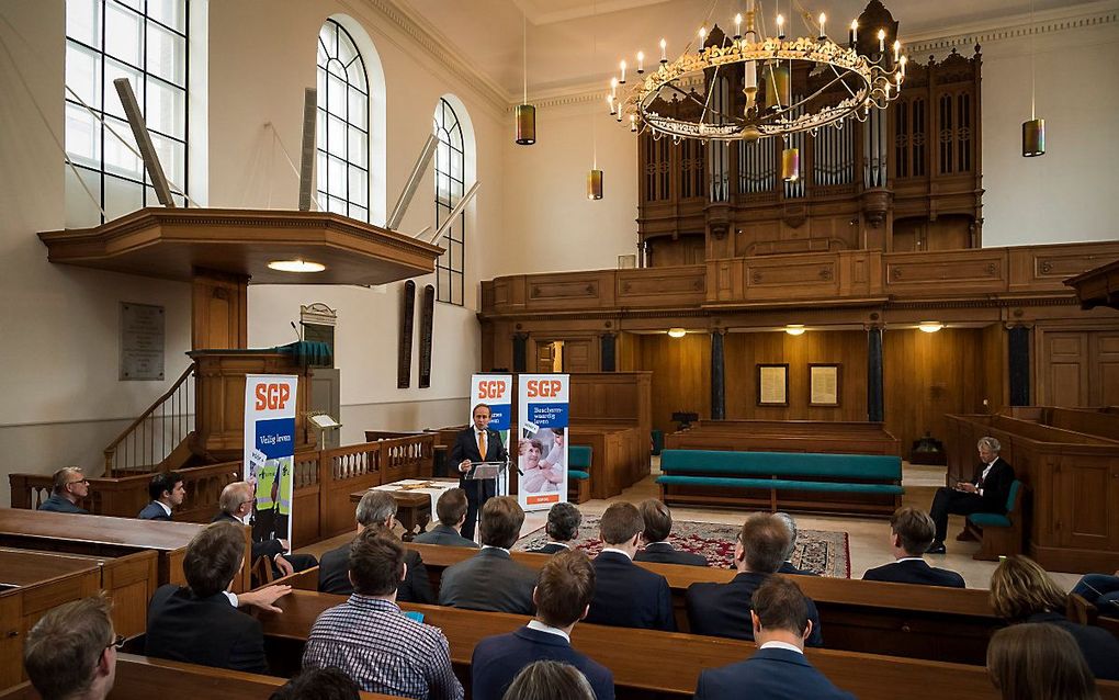 In 2016 presenteerde SGP-fractievoorzitter Kees van der Staaij in de Waalse Kerk het SGP-partijprogramma voor de verkiezingen. beeld ANP