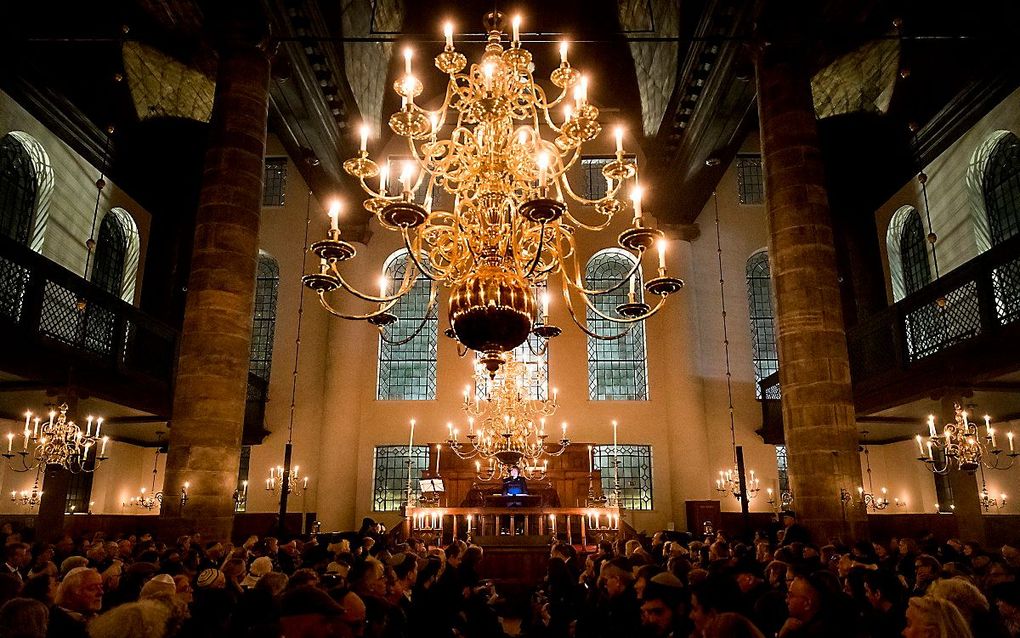 Herdenking van de Kristallnacht in de Portugese Synagoge in Amsterdam, november 2018. beeld ANP, Koen van Weel