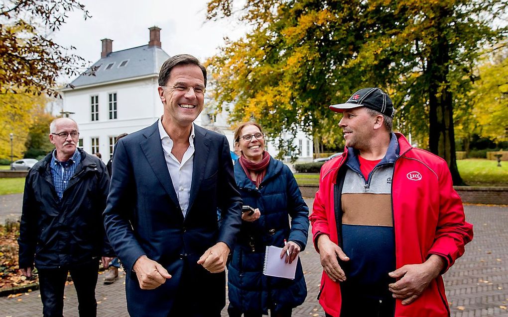 Premier Mark Rutte en minister Carola Schouten (Landbouw) ontvangen eind vorig jaar al vertegenwoordigers van de agrarische sector op het Catshuis voor een gesprek over stikstof en PFAS. beeld ANP