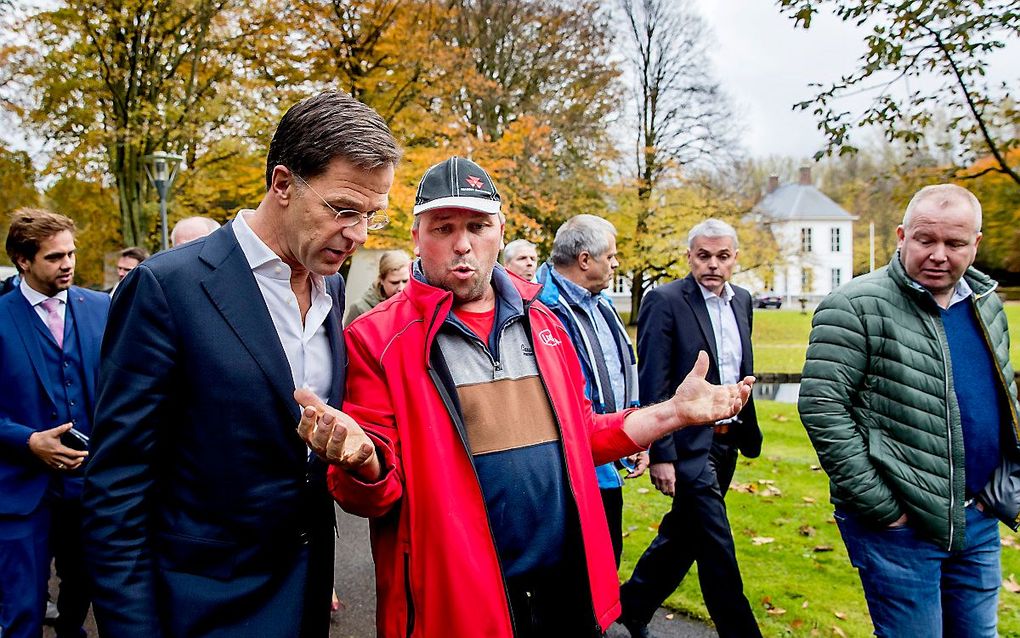 Premier Rutte in gesprek met vertegenwoordigers van de agrarische sector, november 2019. beeld ANP