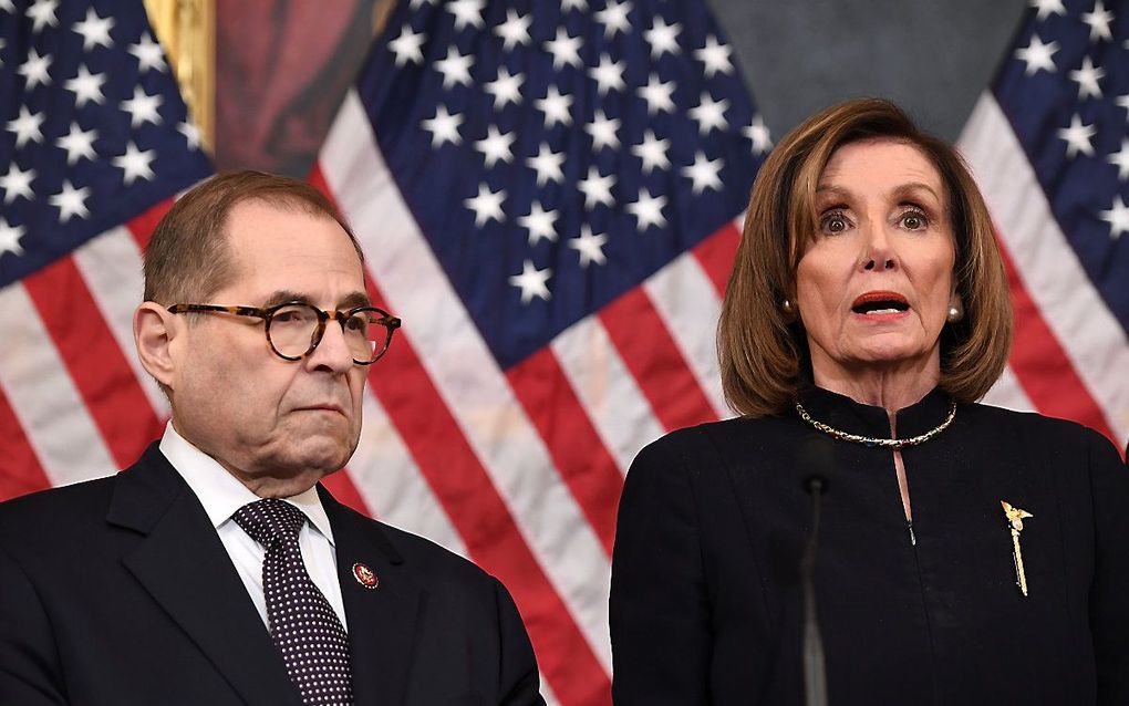 Jerry Nadler, voorzitter van de commissie van Justitie, en Nancy Pelosi, voorzitter van het Huis van Afgevaardigden. beeld AFP