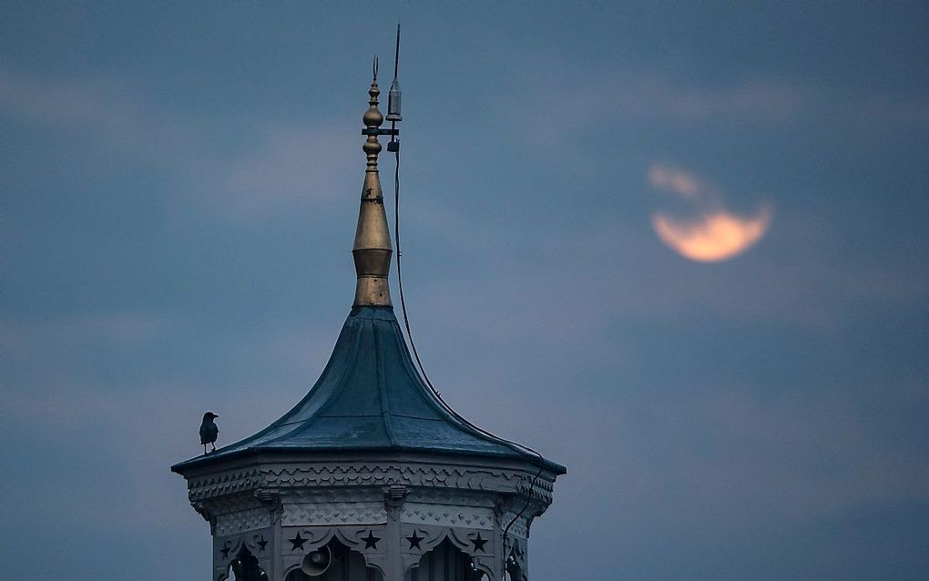 De minaret van een moskee in Istanbul, Turkije. beeld EPA