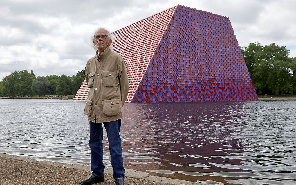 Christo in 2018 voor zijn kunstwerk in Hyde Park. beeld AFP