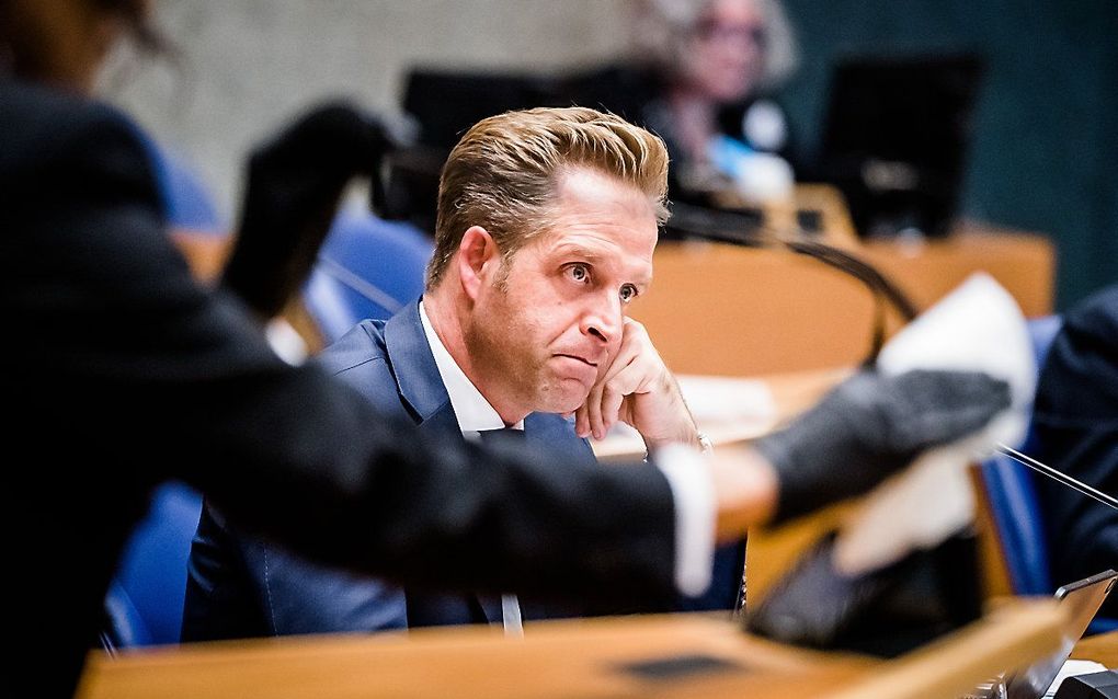 Minister Hugo de Jonge van Volksgezondheid, Welzijn en Sport (CDA) tijdens het debat in de Tweede Kamer over het coronavirus. beeld ANP, BART MAAT