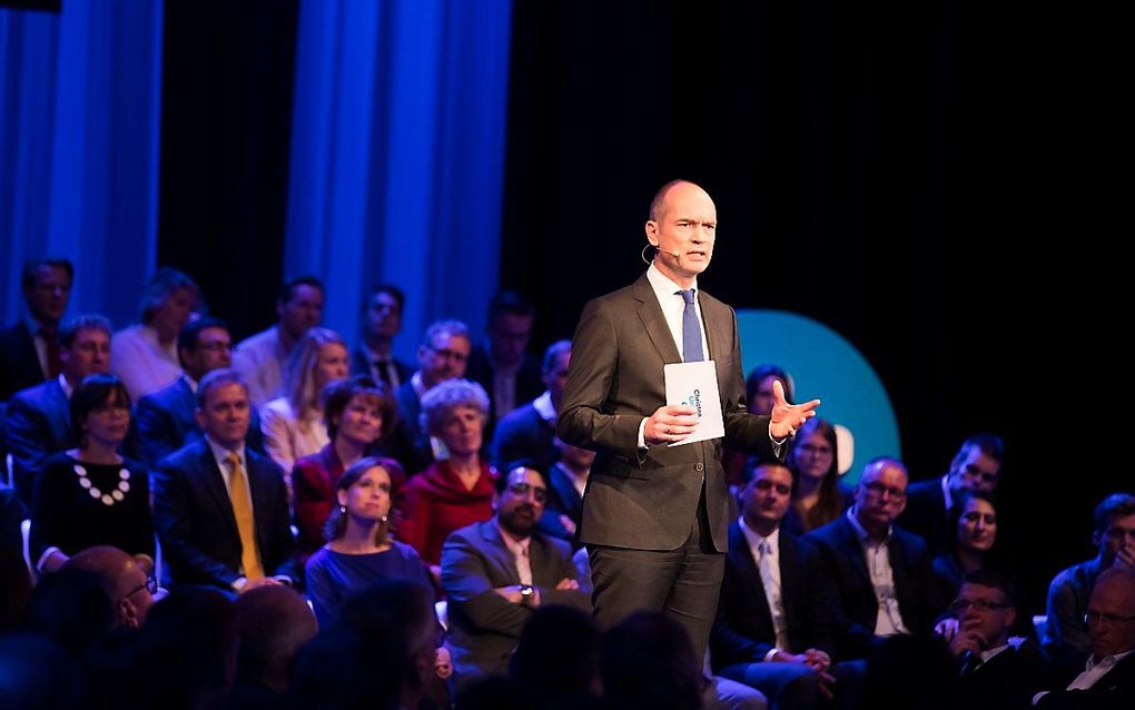 Gert-Jan Segers tijdens het najaarscongres 2016 van de ChristenUnie in het Hart van Holland in Nijkerk. beeld ANP