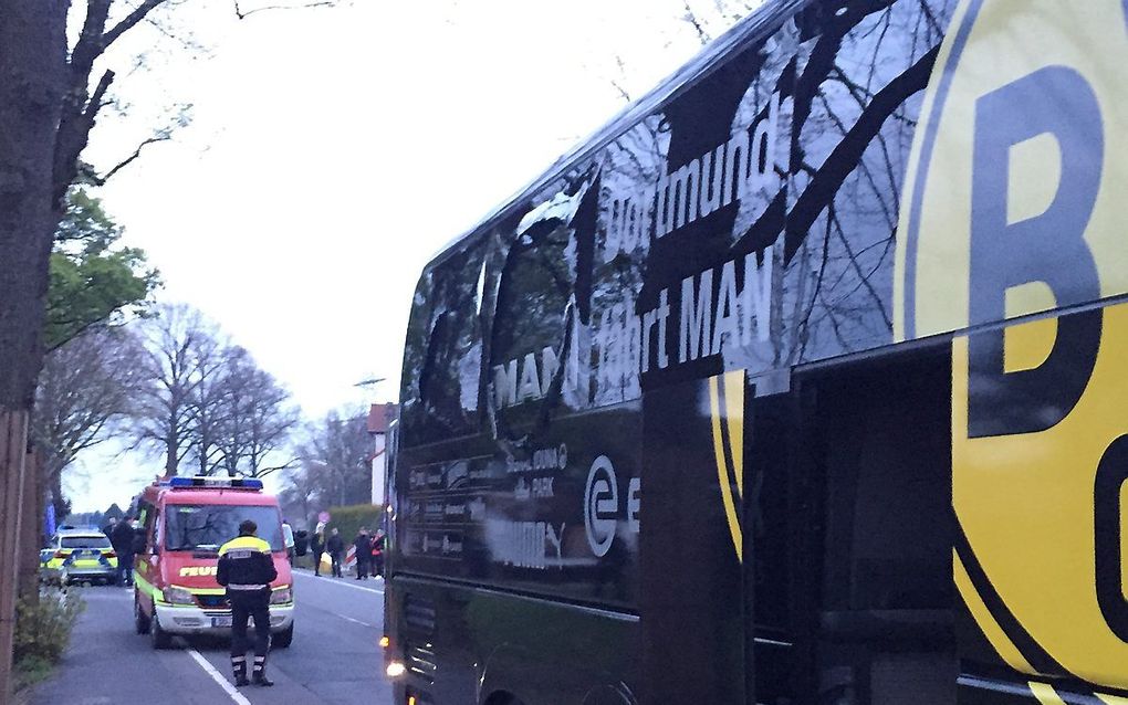 De spelersbus van voetbalclub Borussia Dortmund. Beeld AFP