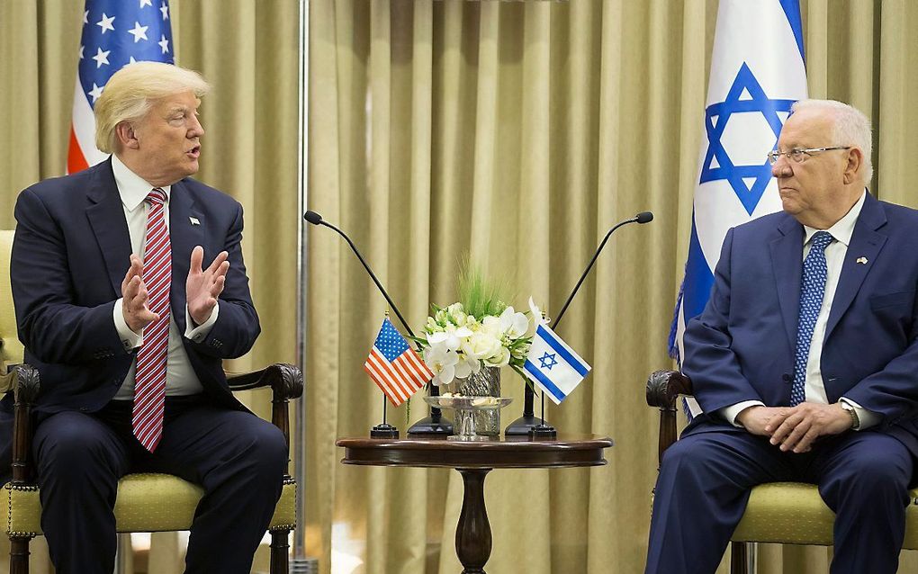 President Trump en zijn Israëlische collega Rivlin. Beeld EPA