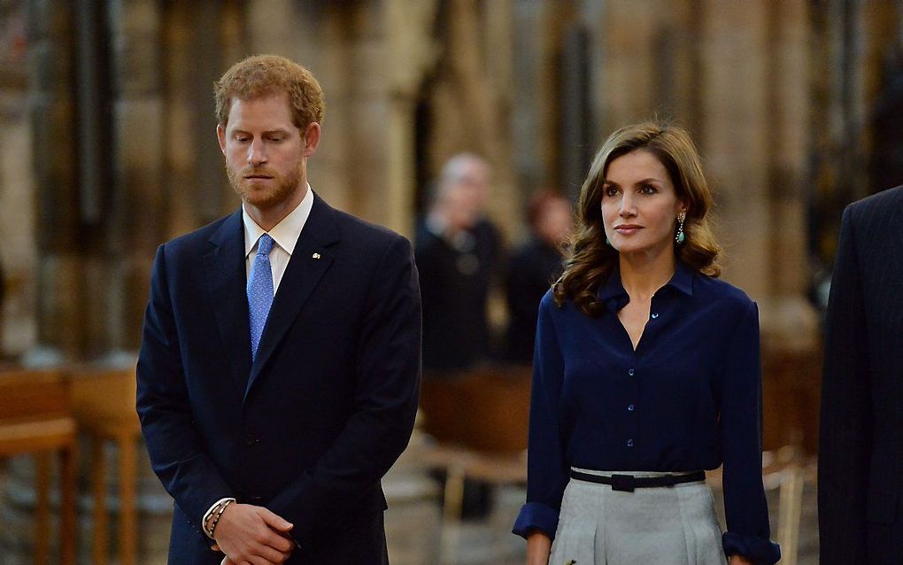 De Britse prins Harry (l.)  is niet de enige royal die donderdag een jaartje ouder wordt. Ook de Spaanse koningin Letizia (r.)  en de Zweedse prins Daniel zijn jarig.  beeld AFP