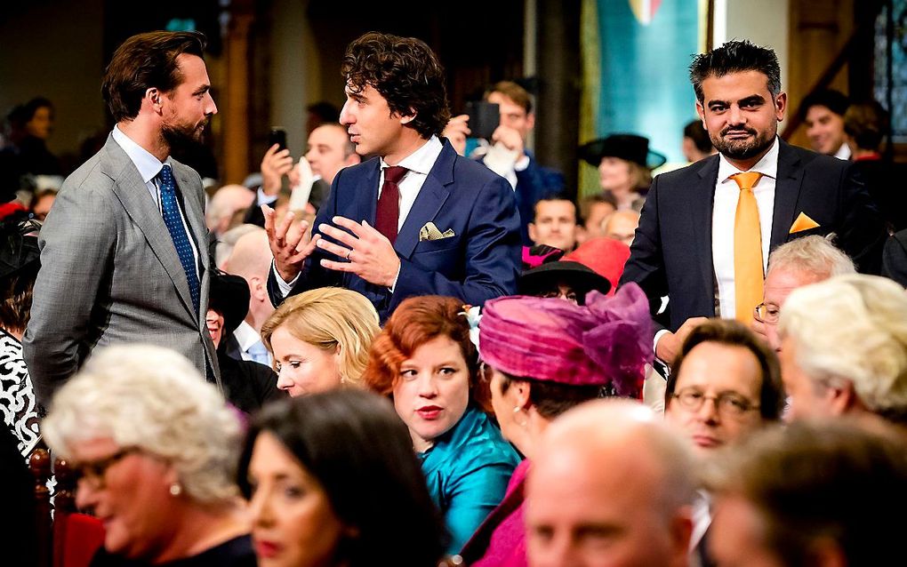 Thierry Baudet praat met Jesse Klaver op Prinsjesdag in de Ridderzaal. beeld ANP