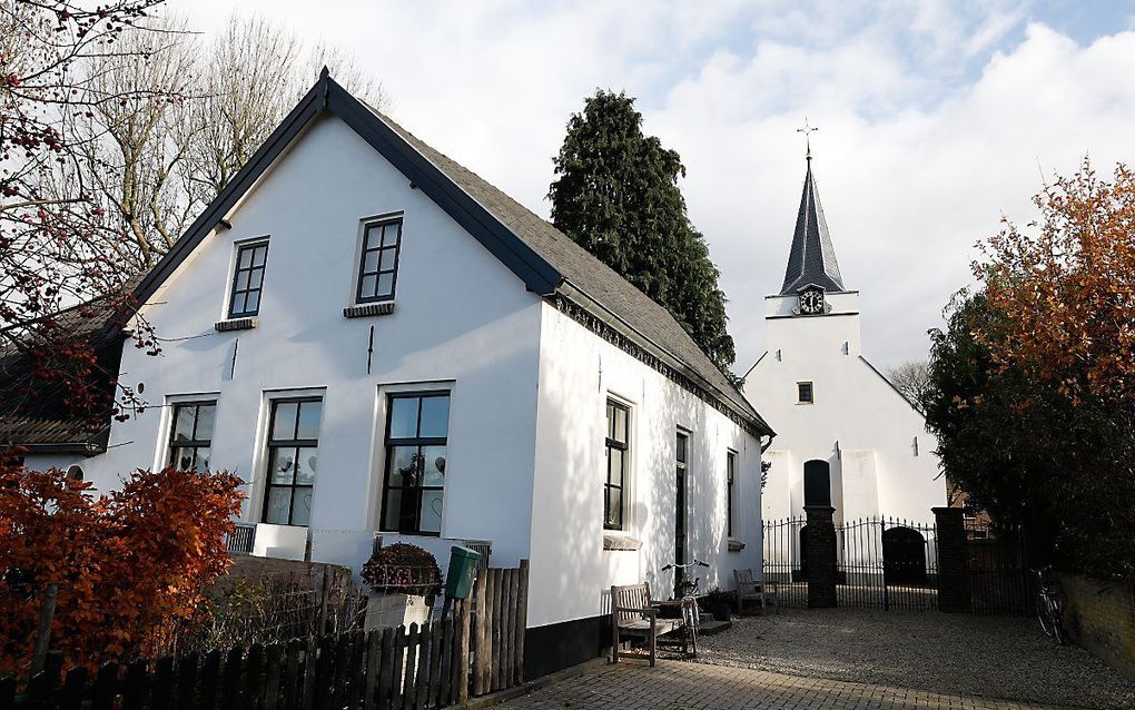 De kerk in Rhenoy. beeld ANP