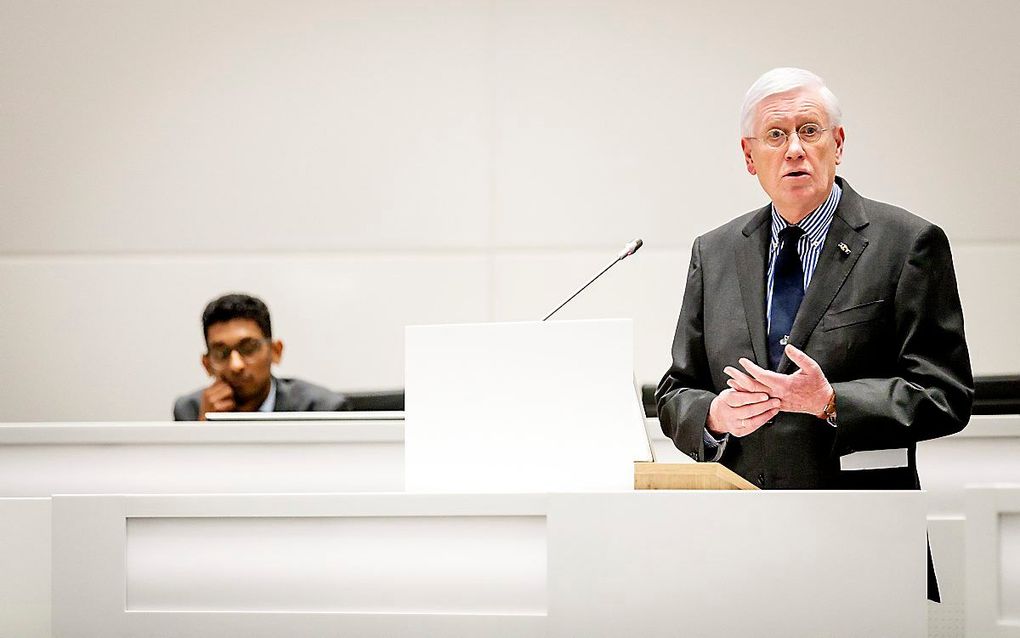 VVD-coryfee Hans Wiegel in de raadzaal van het stadhuis. Wiegel gaat als verkenner onderzoeken of er een stabiel college kan worden gevormd in Den Haag. beeld ANP