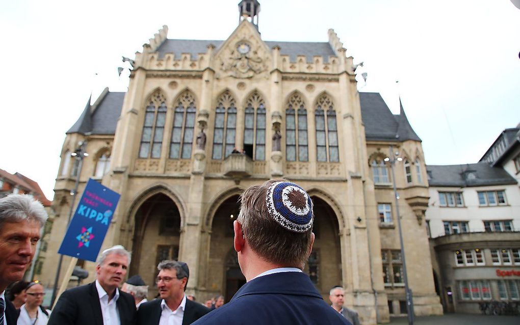 Een betoging tegen antisemitisme in Erfurt. beeld AFP