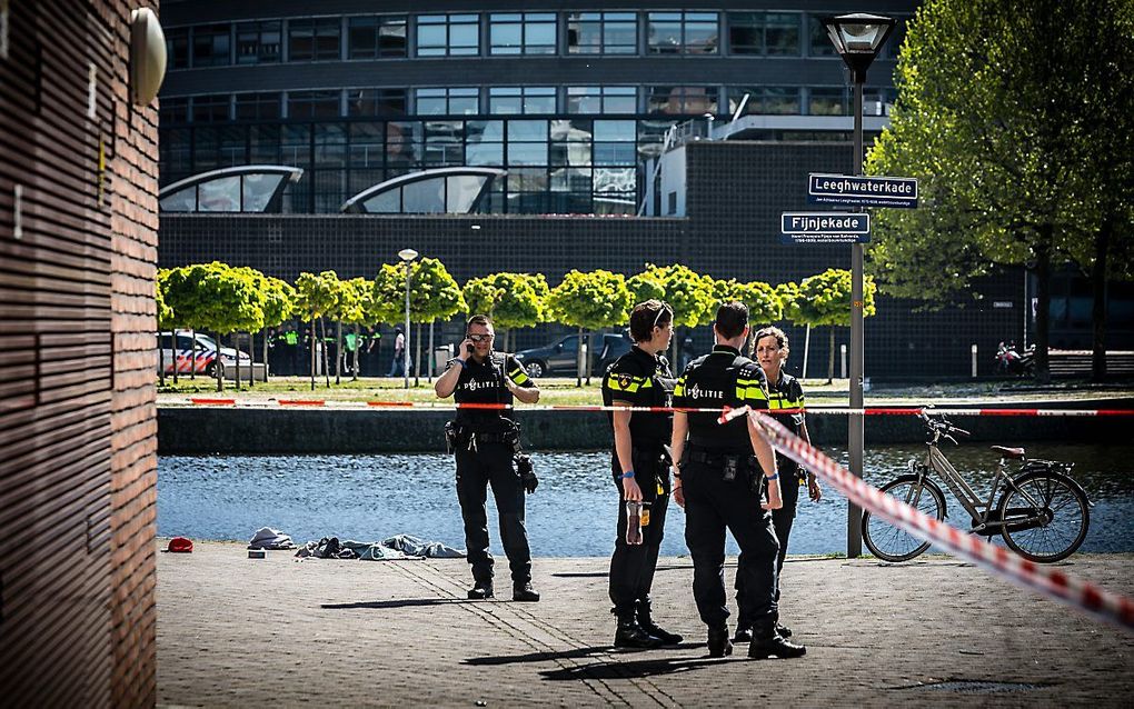 Politie na de steekpartij in Den Haag. beeld ANP