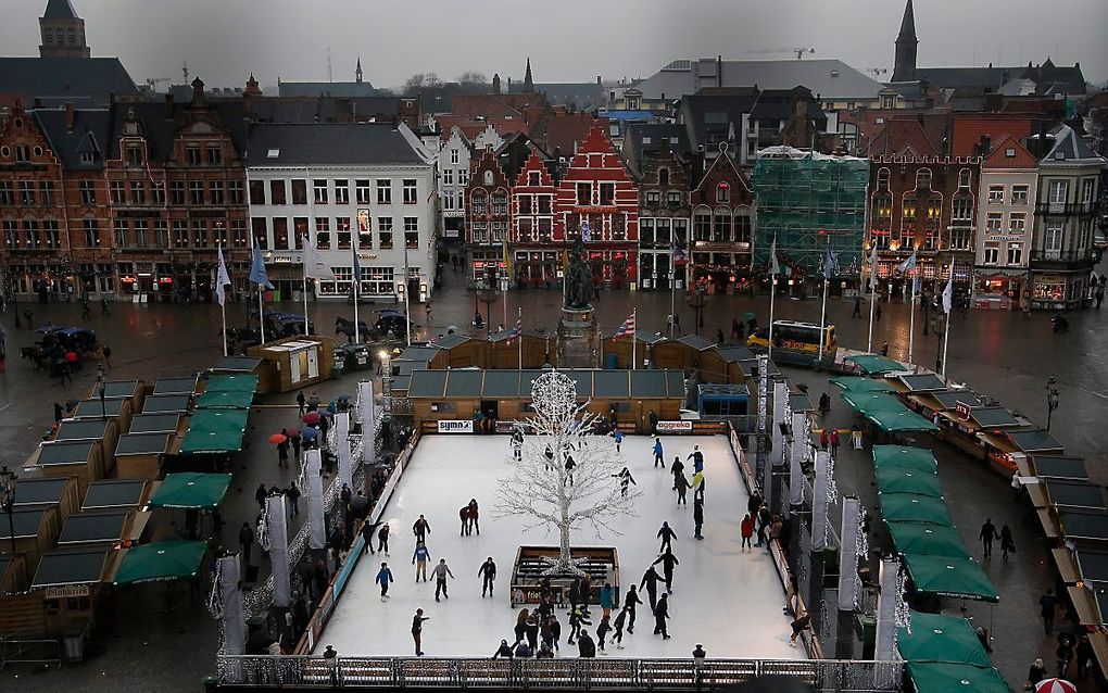 Kerstmarkt in Brugge. beeld AFP