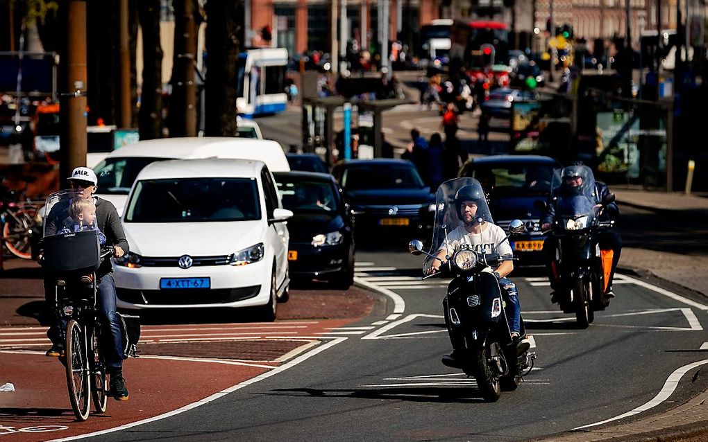 Amsterdam wil benzine- en dieselauto's verbieden in 2030. beeld ANP