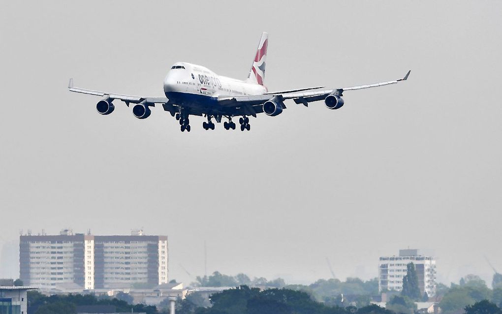 Vliegtuig landt op Heathrow. beeld AFP