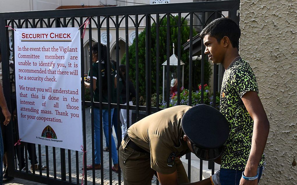 Beveiliging bij een kerk in Sri Lanka. beeld AFP