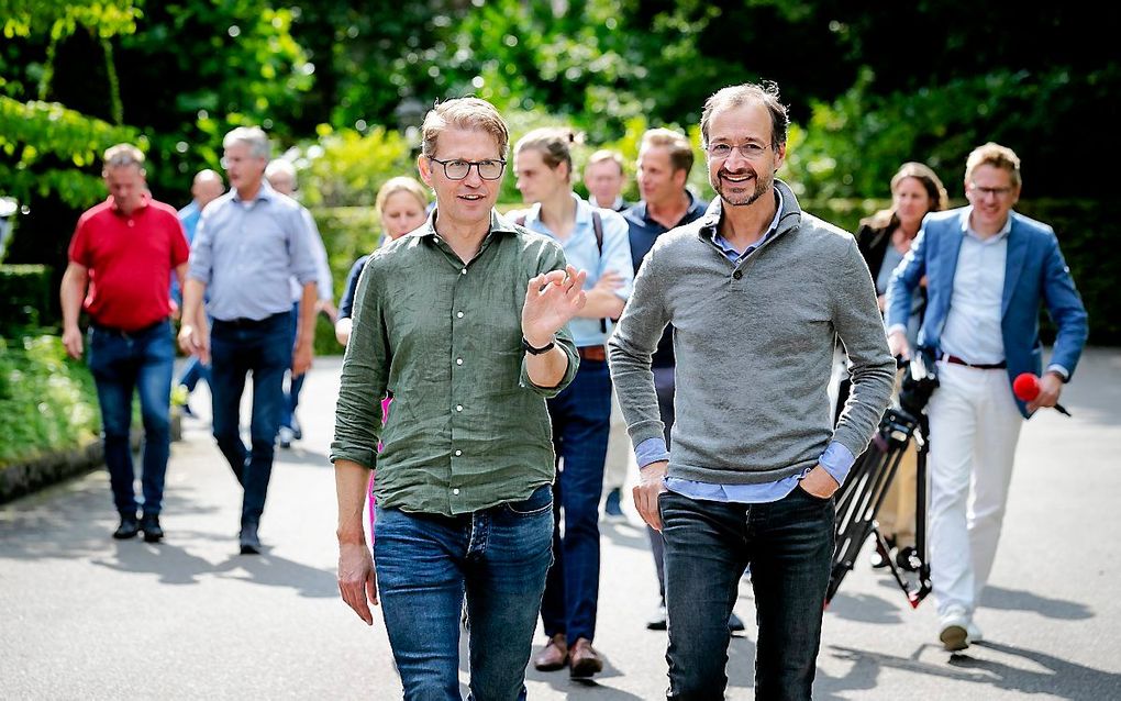 De ministers Dekker en Wiebes tijdens de jaarlijkse 'heidag' van het kabinet, in Oisterwijk. beeld ANP