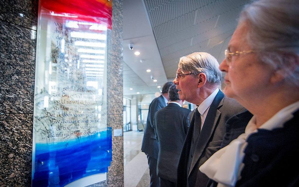 Vanwege haar 100-jarig bestaan bood de SGP de Tweede Kamer in 2018 een kunstwerk aan. beeld Cees van der Wal