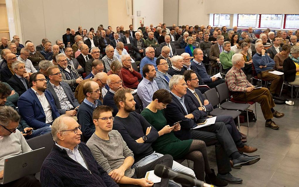 „Wie enigszins op de hoogte is van de kerkelijke ontwikkelingen, weet dat er sprake is van verschuivingen.” Foto: recente studiedag over schepping en evolutie in Nijkerk. beeld RD, Anton Dommerholt