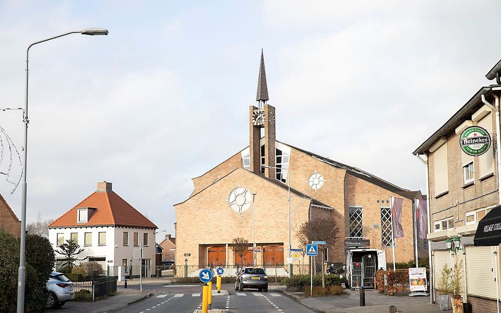 Het kerkgebouw van de Gereformeerde Gemeente in Nederland (GGiN) te Opheusden. beeld RD, Anton Dommerholt