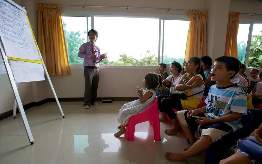 Kinderen in een zondagsschoolklas in Bangkok, Thailand. Het Zuidoost-Aziatische land is voor ruim 85 procent boeddhistisch, maar het aantal christenen neemt toe. Foto RD