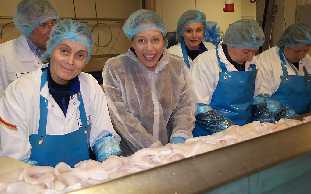 Minister Schouten op Urk bij visexporterend bedrijf Neerlandia. beeld RD