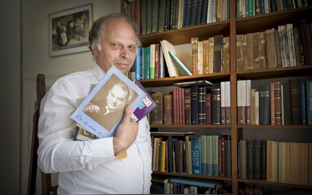 Ds. Jac. van Dijk: op pantoffels op de preekstoel van Putten