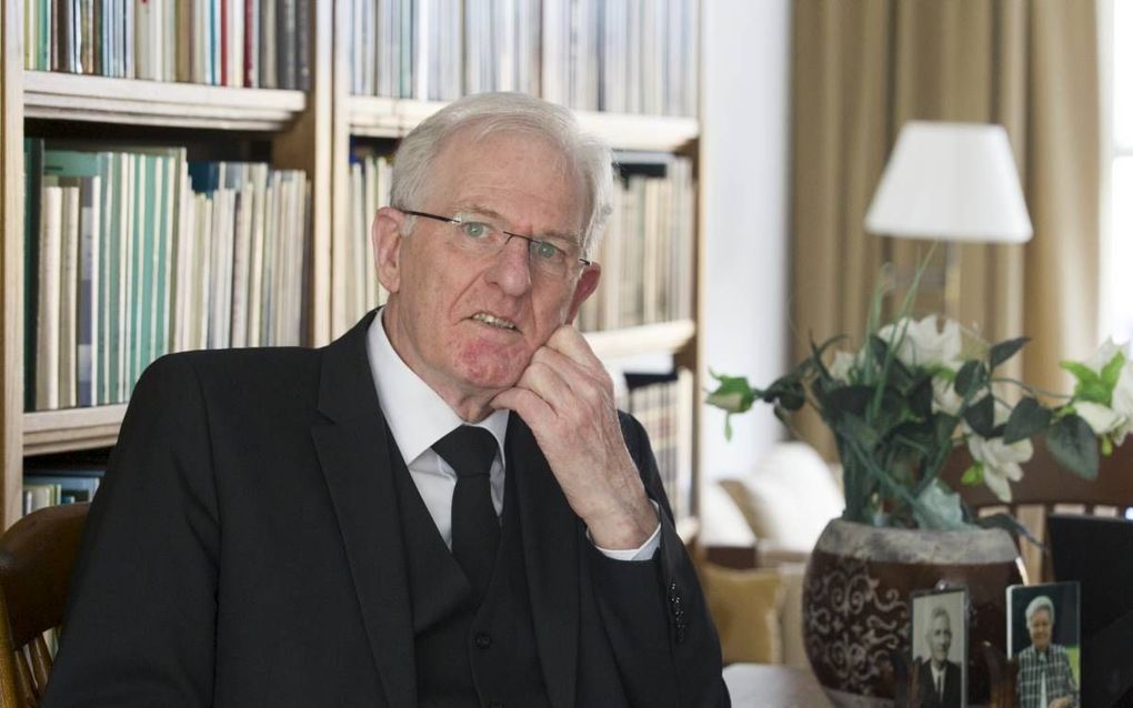 Ds J Schipper Overleden Ds. J. Schipper met emeritaat: Ouder worden is inleveren en loslaten
