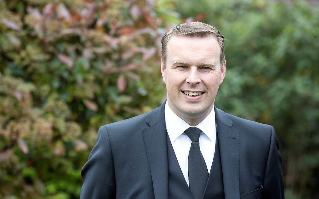 Ds Van Marle Beroep Ds. Van Marle reageert in brief op ophef Staphorst